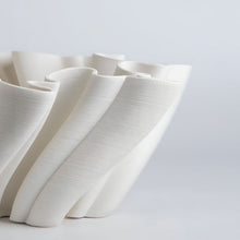 Load image into Gallery viewer, Ceramic 3D Printing Vase - White