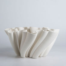 Load image into Gallery viewer, Ceramic 3D Printing Vase - White